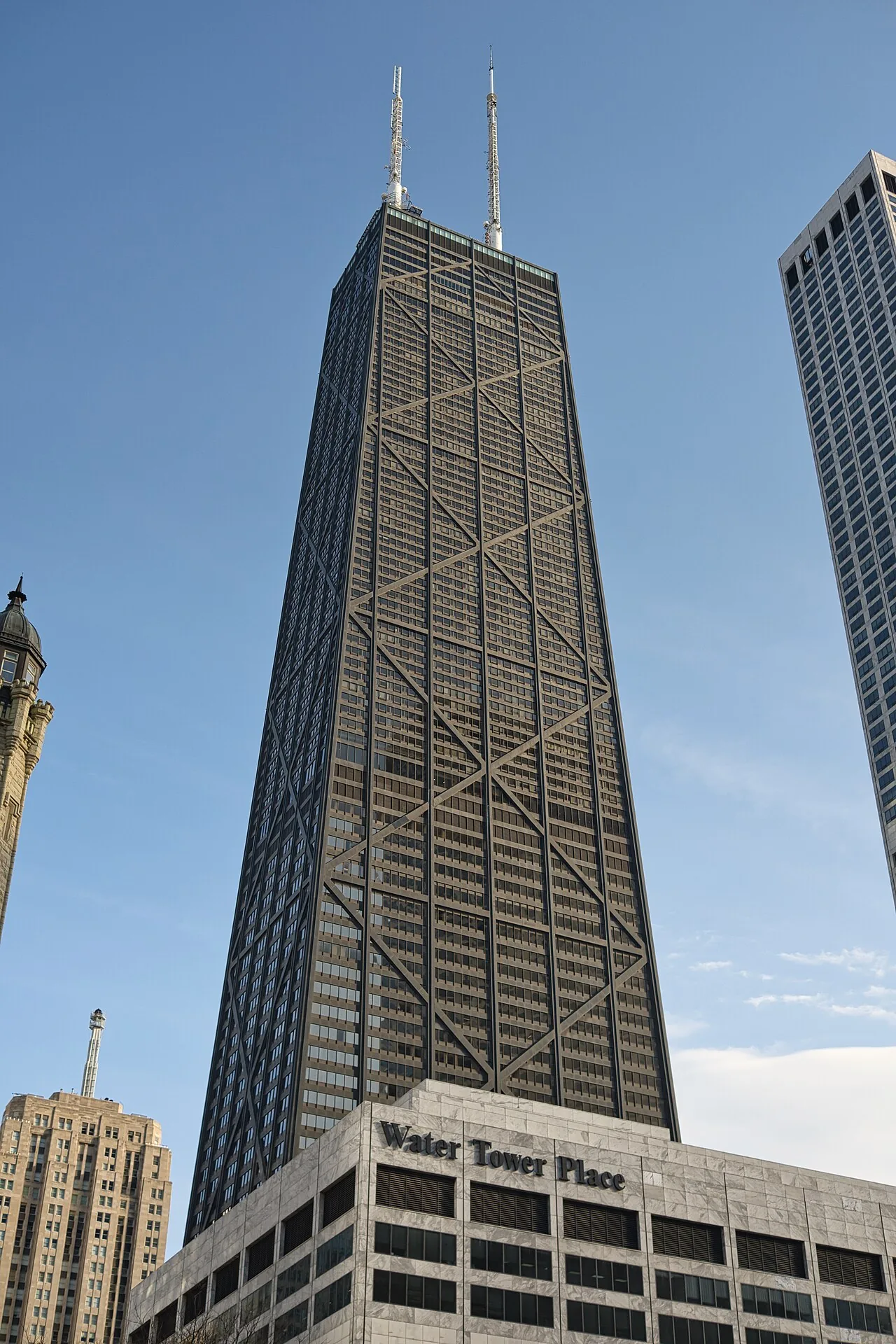 875 North Michigan Avenue
